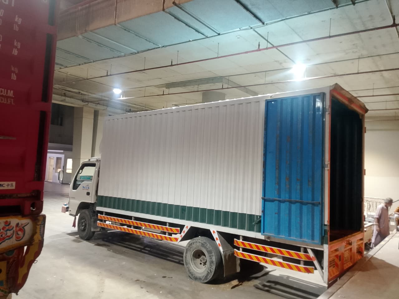 22 FT Goods Transport Truck